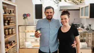 Manželé Chlebišovi, Medoo