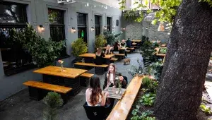 Zahrádka Arthur's Pub