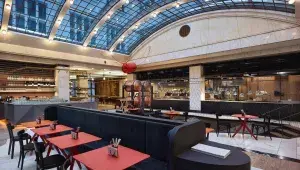 Restaurace Červený Jelen sídlí v domě s velkou historií