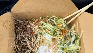 Bun bo nam bo v Rice House