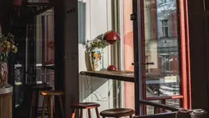 Citlivě zařízený interiér Bistra Šodó