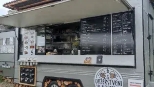 Obžerstvení u kostela