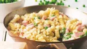 Fusilli s hráškem a šunkou