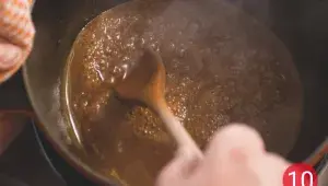 Vepřo knedlo zelo – krok 10