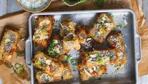 Závitky s vejci, slaninou a sýrem