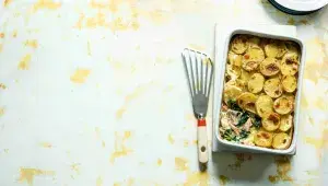 Zapečené brambory s lososem a treskou