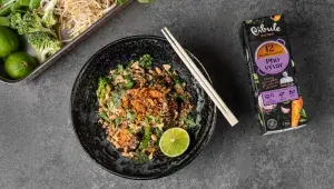 Hovězí wok s PHO vývarem