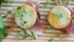 kozí sýr s prosciutem