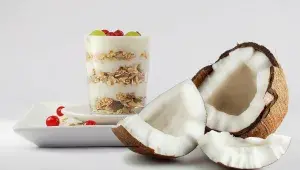 deyert s čerstvým kokosem