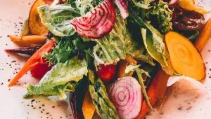 Svěží křupavý salát