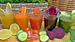 barevné smoothie