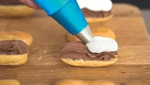 minidezerty eclairs - krok5 - plnšní krémem