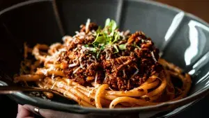 Boloňská omáčka se špagetami