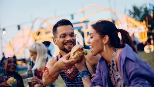 Hudební festival léto jídlo