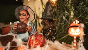 Kvíz: Halloween je za dveřmi! Víte, kde vzal svůj název, nebo proč se dlabou dýně?
