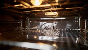 Ventilátor se stará o rovnoměrné proudění vzduchu