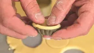 minidezerty kosicky - krok3 - vykrajování