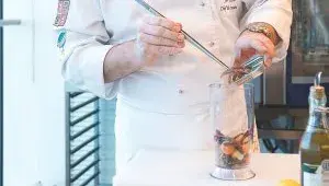 Maiale tonnato - krok 1 - příprava omáčky