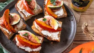 Lahodná podzimní bruschetta