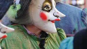 Basler Fasnacht - Alte Tante 