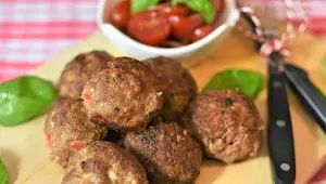 masové kuličky z mletého masa