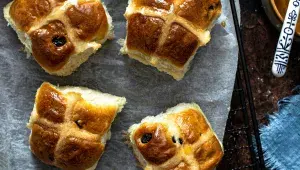 Hot cross buns