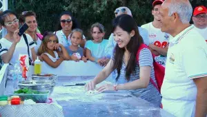 Pizza fest v Neapoli