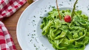 špenátové těstoviny