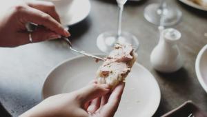 pastika_pexels-kseniachernaya-3951667.jpg