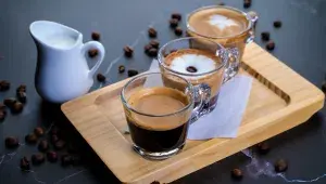 Espresso, espresso macchiato a flat white