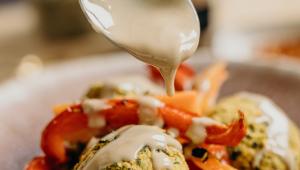 Falafel s tahini