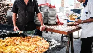 šéfkuchař při práci