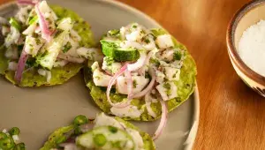 kukuřičné placky s cuketou a sýrem