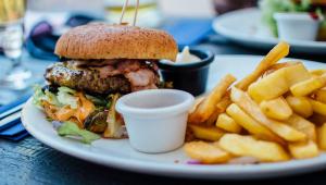 burger s hranolky