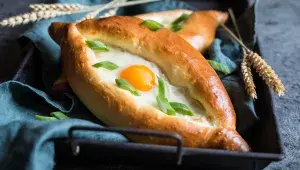 Turecký plněný chléb pide