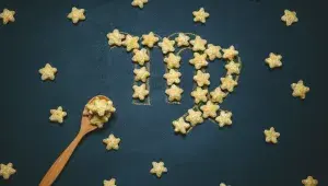 Týdenní horoskop pro labužníky: Dýňový koláč s tvarohem pro Býky nebo ratatouille s grilovanou polentou pro Váhy 