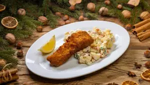 Jak dlouho vydrží bramborový salát čerstvý a chutný a kdy už ho raději vyhodit? Rozhodují tři důležité detaily!