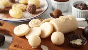 Marcipán, jak ho neznáte: Sladká hmota s tajemnou minulostí změnila cukrařinu! Jak poznat pravý marcipán a tipy na jeho přípravu i využití