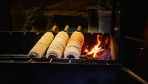 Trdelník pečený nad ohněm