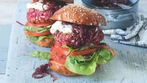 Řepné burgery s ovesnými vločkami