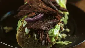 Sendvič s hovězím masem