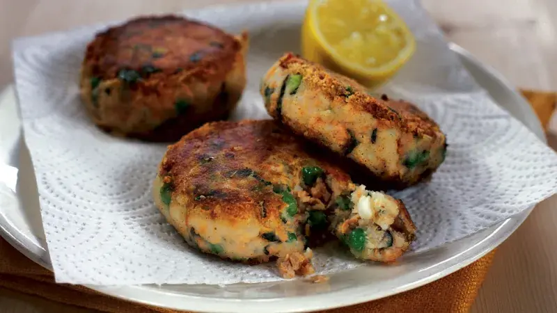 Rybí karbanátky s hráškem a mátou