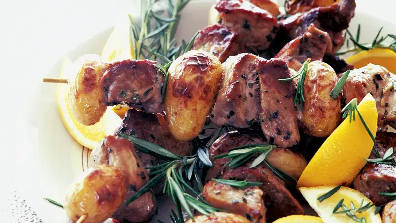 Vepřové špízy s citronem