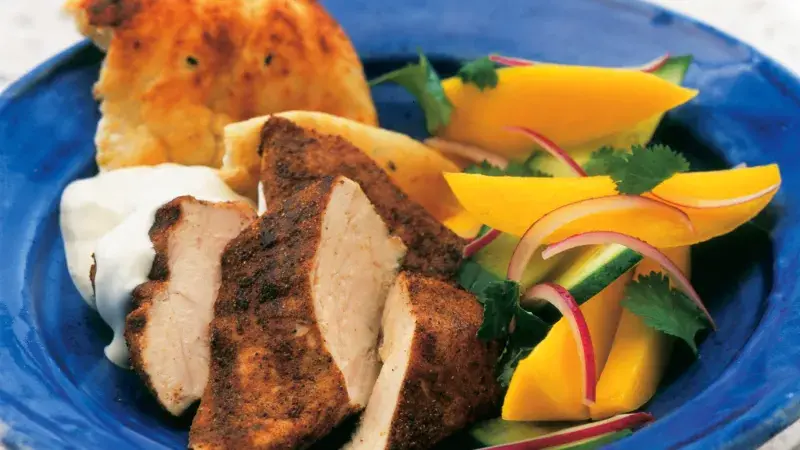 Indické kuře s mangovým salátem