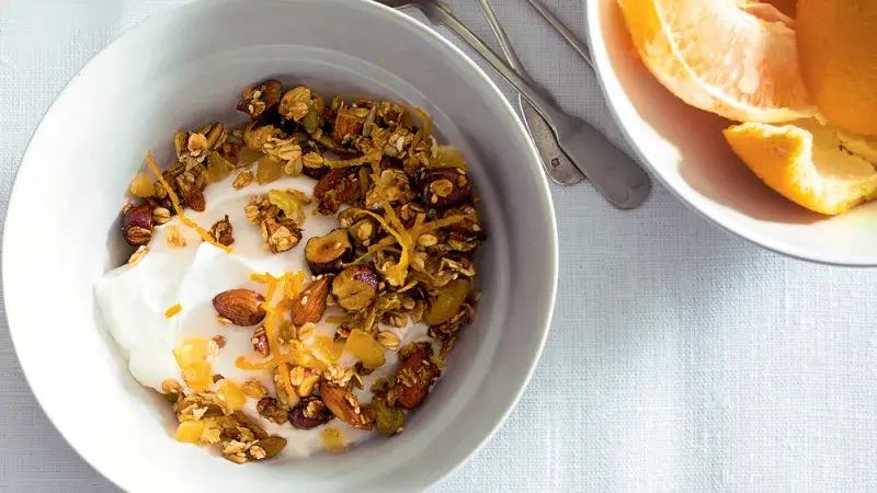 Citrusové müsli s jogurtem