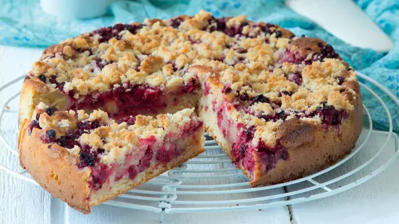 Bleskový ovocný koláč s drobenkou