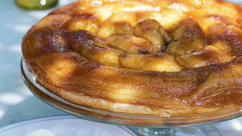 Obrácený banánový koláč