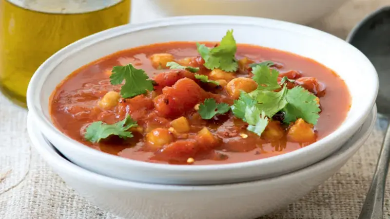 Kedlubnová polévka s cizrnou