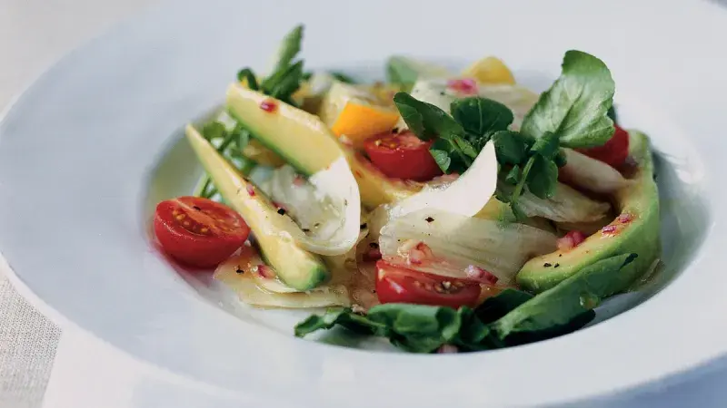 Jednoduchý fenyklový salát s chilli omáčkou