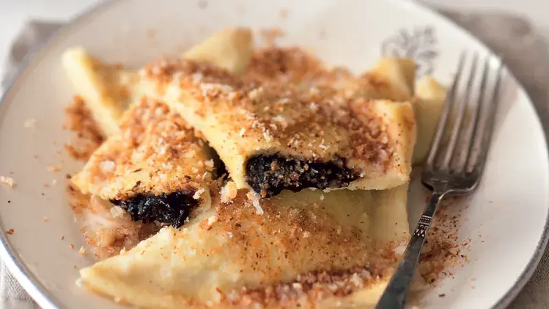 Povidlové tašky z bramborového těsta